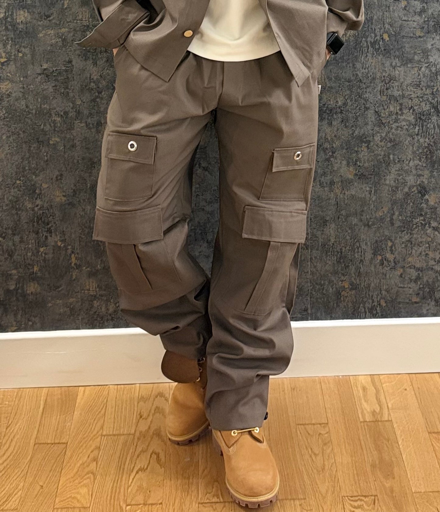 COORDINATO KHAKI FEAR OF LOVE