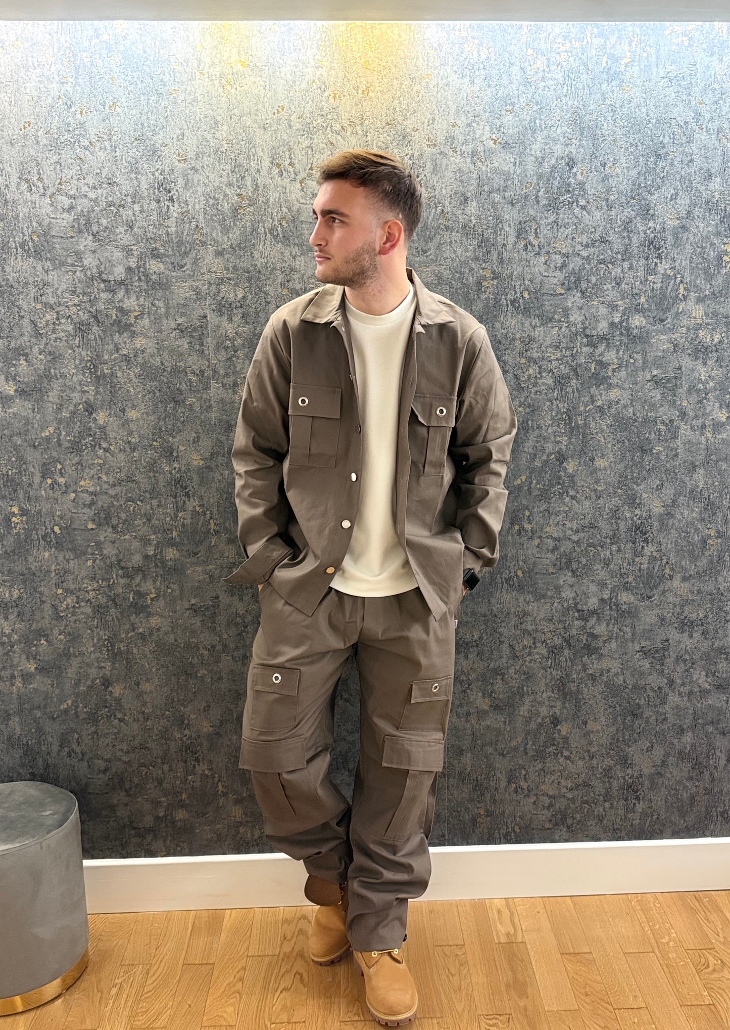 COORDINATO KHAKI FEAR OF LOVE